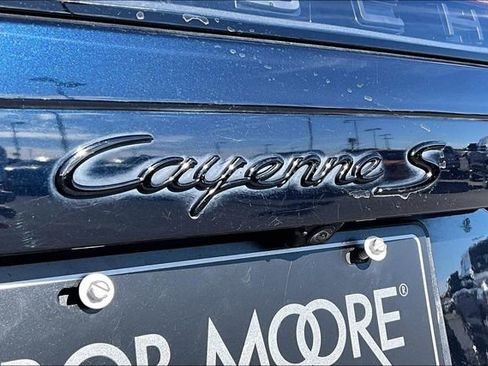 Used 2021 Porsche Cayenne S image 29