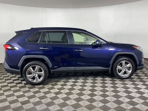 Used 2020 Toyota RAV4 Limited AWD/4WD image 7