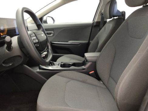 Used 2025 Kia K4 FWD image 17