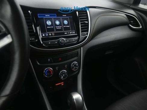 Used 2021 Chevrolet Trax LT w/ Driver Confidence Package image 11