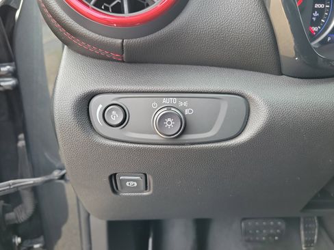 Used 2019 Chevrolet Blazer RS image 22