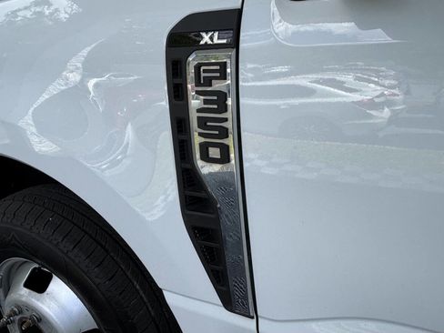 Used 2024 Ford F350 XL image 4