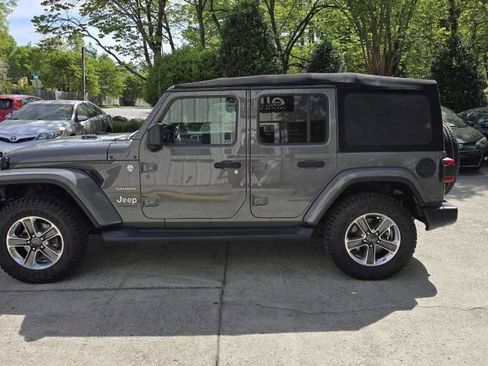 Used 2020 Jeep Wrangler Unlimited Sahara image 2
