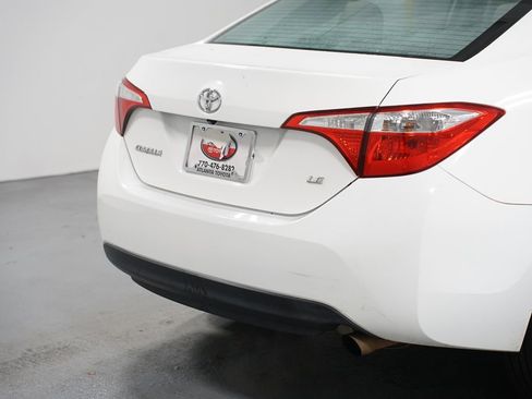 Used 2016 Toyota Corolla S image 9