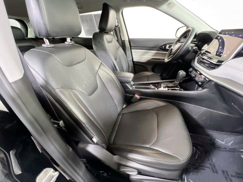 Used 2022 Jeep Compass Limited image 26