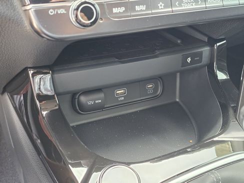 New 2026 Kia Seltos EX FWD image 26