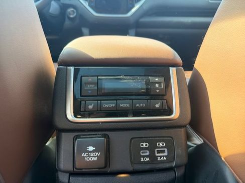 Used 2025 Subaru Ascent Touring AWD/4WD image 24