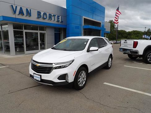 Used 2024 Chevrolet Equinox LT AWD/4WD image 1