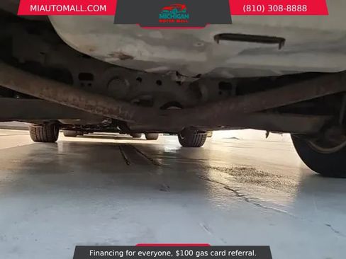 Used 2015 Ford Taurus SE FWD image 12
