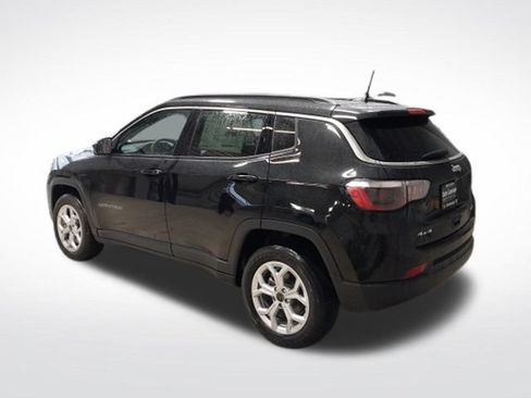 New 2026 Jeep Compass Latitude AWD/4WD image 20
