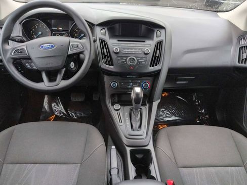 Used 2015 Ford Focus SE image 16