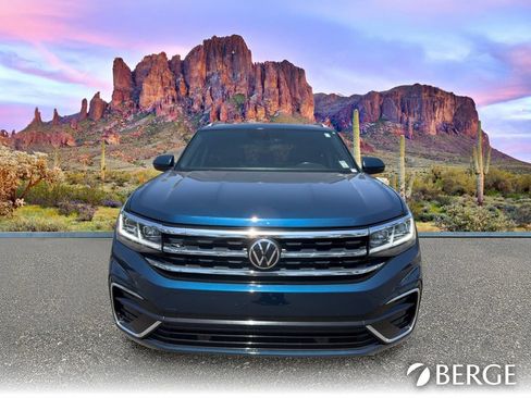 Used 2021 Volkswagen Atlas Cross Sport SE w/ Panoramic Sunroof Package FWD image 6