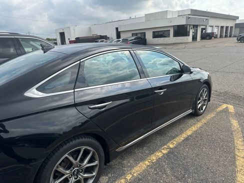 Used 2018 Hyundai Sonata Limited FWD image 12