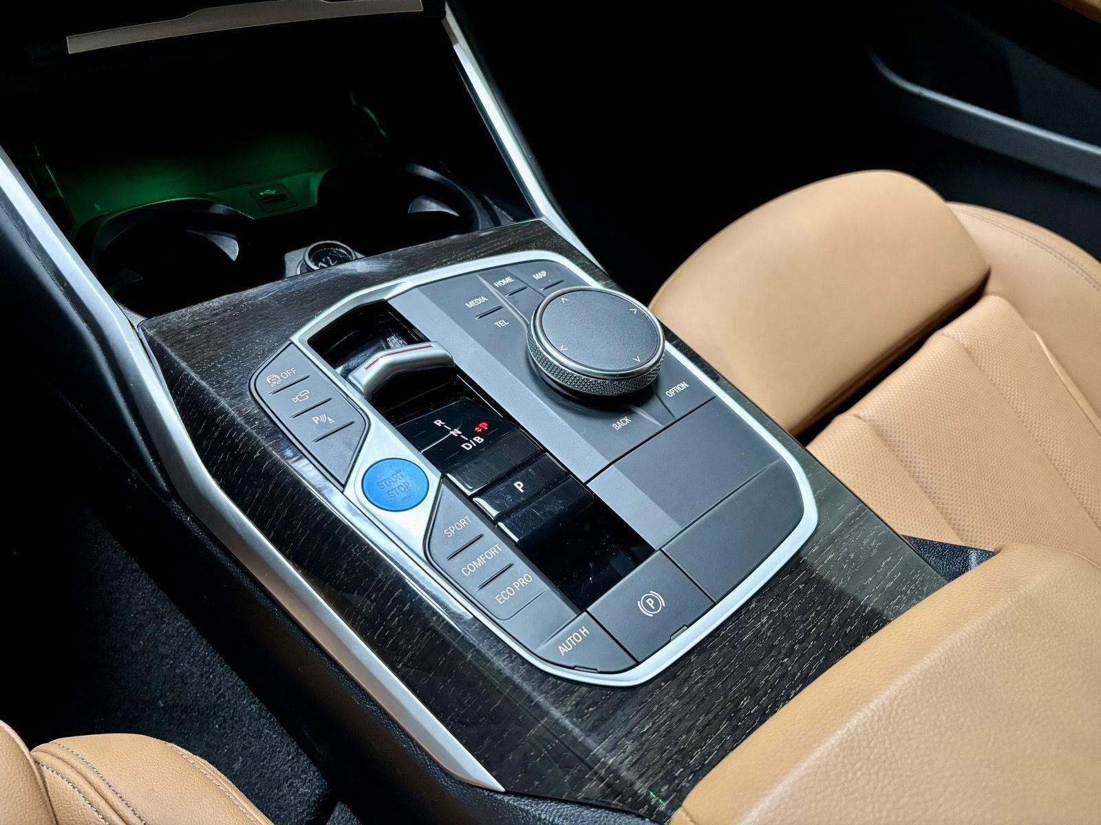 Used 2024 BMW i4 eDrive35 w/ Convenience Package RWD image 31