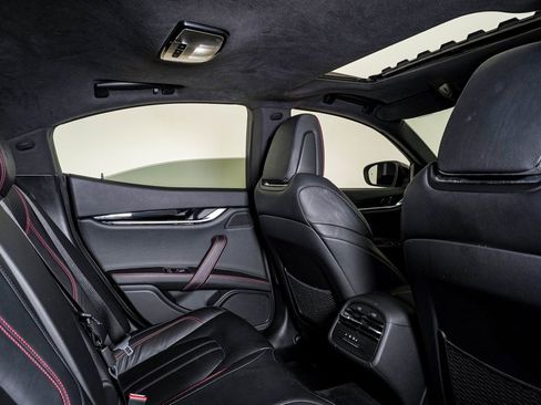 Used 2020 Maserati Ghibli S GranSport Q4 image 16