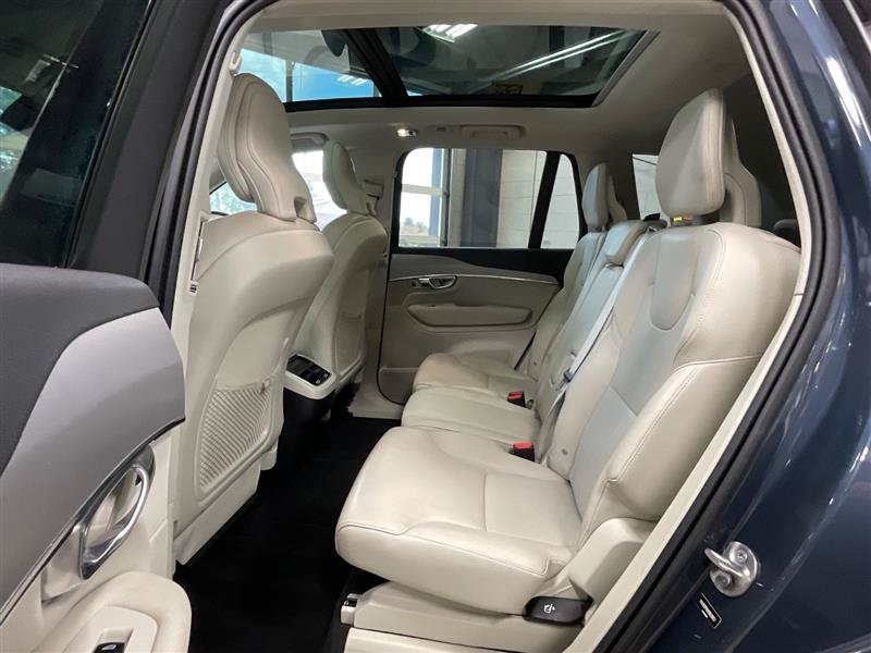 Used 2022 Volvo XC90 T5 Momentum AWD/4WD image 13