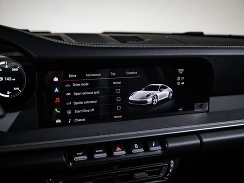 Certified 2023 Porsche 911 Carrera RWD image 18