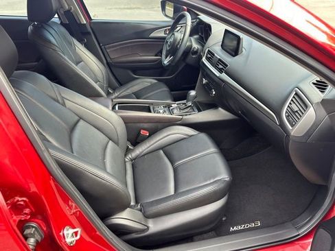 Used 2017 MAZDA MAZDA3 Touring image 12