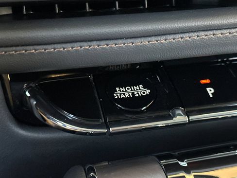 New 2026 Lincoln Aviator 2WD w/ Jet Appearance Package image 23