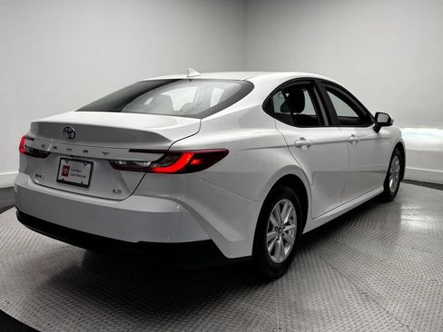 Used 2026 Toyota Camry LE FWD image 30