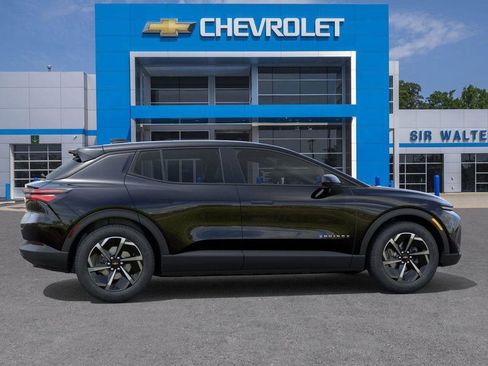 New 2026 Chevrolet Equinox EV LT image 5