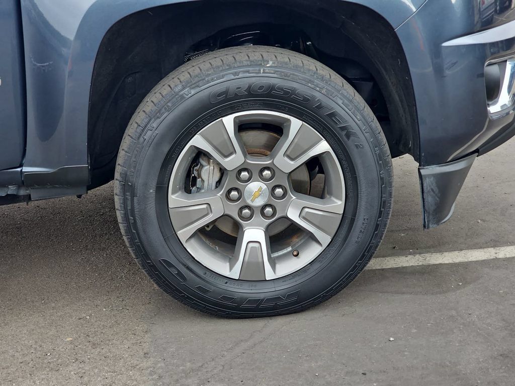 Used 2019 Chevrolet Colorado Z71 AWD/4WD image 38