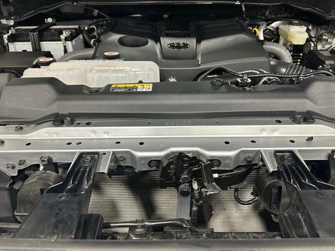 Used 2025 Toyota Tundra Platinum image 72