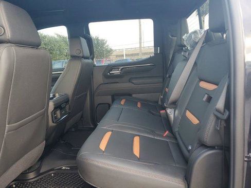 New 2026 GMC Sierra 1500 AT4 w/ Technology Package image 18