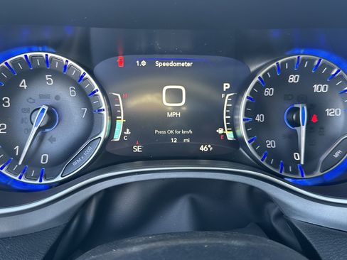 New 2026 Chrysler Pacifica Limited image 31