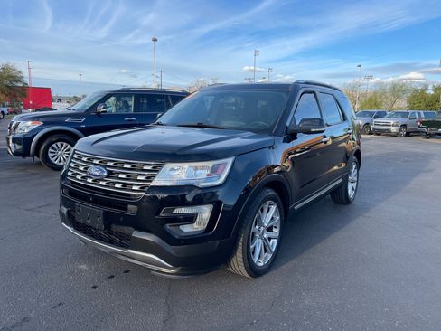 Used 2017 Ford Explorer Limited w/ Class II Trailer Tow Package image 1