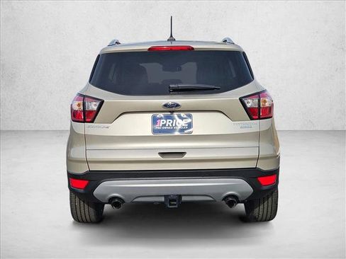 Used 2018 Ford Escape Titanium image 7