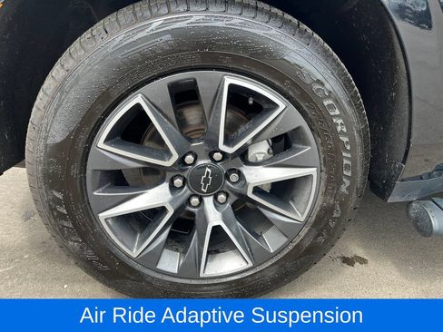 Used 2021 Chevrolet Tahoe Z71 w/ Z71 Off-Road Package AWD/4WD image 33