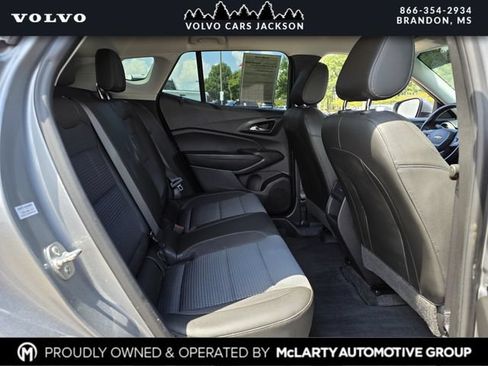 Used 2024 Chevrolet Trax LT w/ Driver Confidence Package FWD image 28