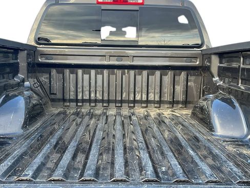 Used 2019 GMC Canyon SLE w/ SLE Convenience Package image 30