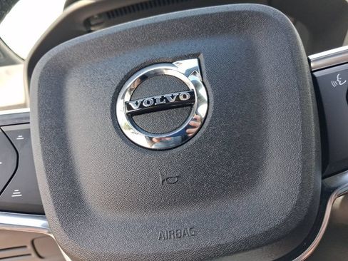 Certified 2023 Volvo C40 P8 Recharge Ultimate w/ Protection Package Premier AWD/4WD image 33