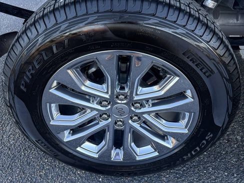 Used 2025 Ford F150 King Ranch w/ FX4 Off-Road Package image 2