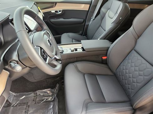 New 2026 Volvo XC90 B6 Plus w/ Protection Package image 12