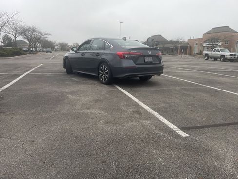 Certified 2023 Honda Civic EX image 11