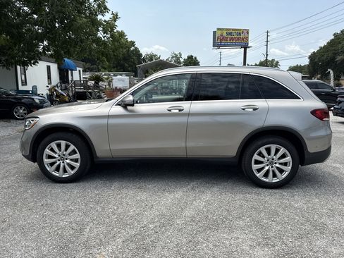 Used 2020 Mercedes-Benz GLC 300 w/ Parking Assistance Package image 2