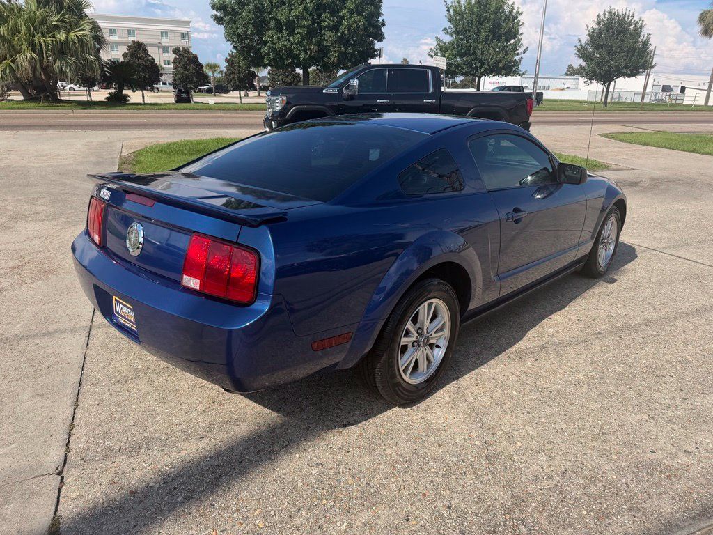 Used 2007 Ford Mustang Coupe RWD image 7