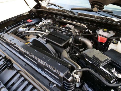 Used 2024 GMC Sierra 3500 SLE w/ SLE Convenience Package image 39