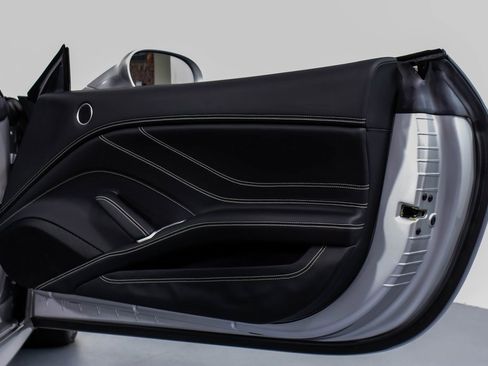 Used 2016 Ferrari California T image 48