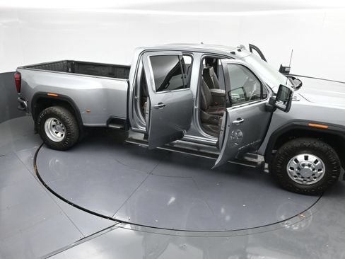 Used 2025 GMC Sierra 3500 Denali w/ Denali Reserve Package AWD/4WD image 45