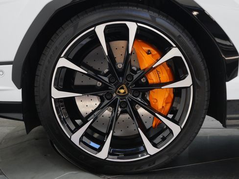 Used 2023 Lamborghini Urus S AWD/4WD image 10