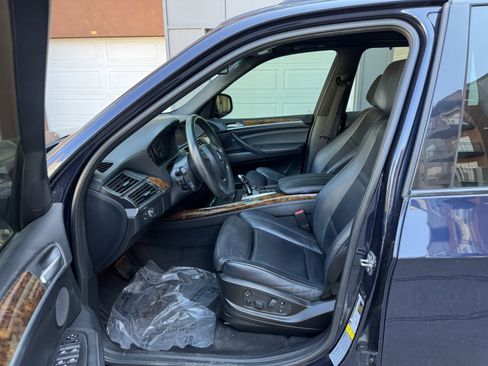 Used 2010 BMW X5 xDrive30i image 10