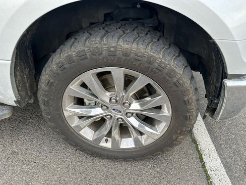 Used 2016 Ford F150 XLT w/ Equipment Group 302A Luxury image 11