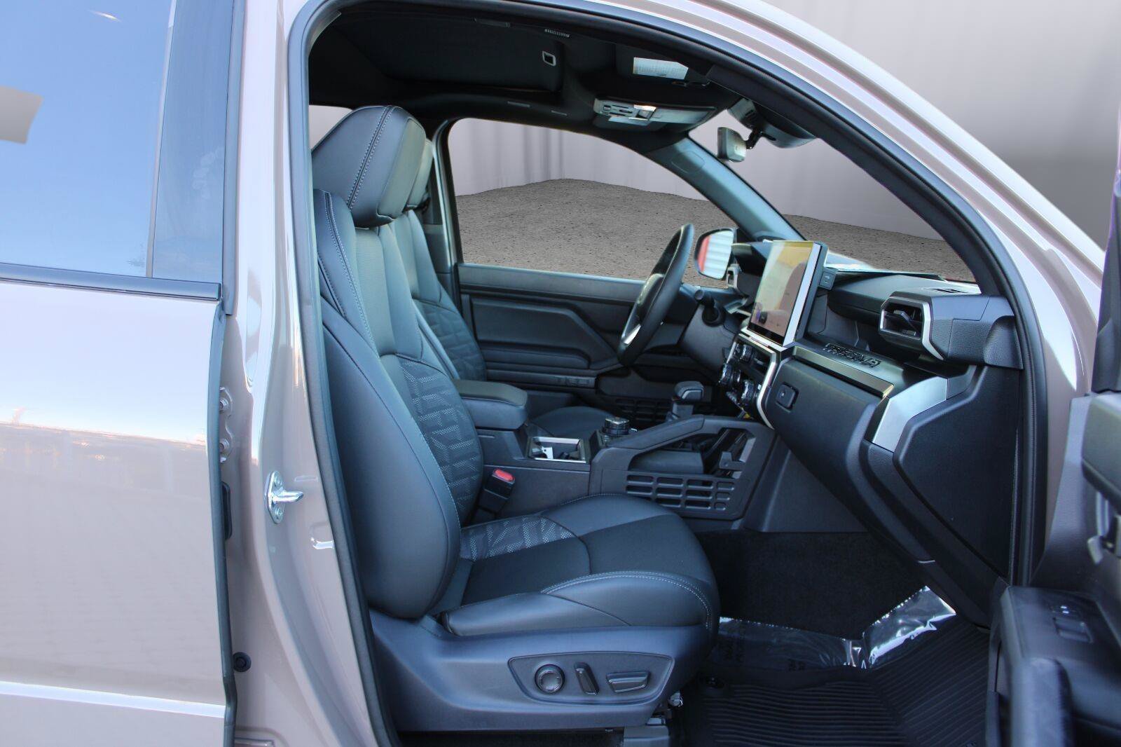 Certified 2026 Toyota Tacoma TRD Off-Road w/ TRD Off Road Premium Package AWD/4WD image 41
