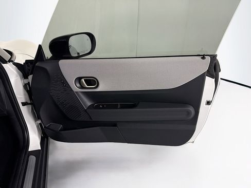 New 2026 MINI Cooper 2-Door Hardtop image 25