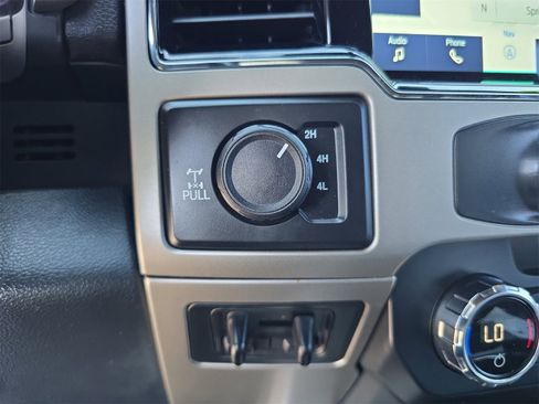 Used 2022 Ford F250 Lariat w/ Black Appearance Package image 20