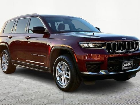 Used 2022 Jeep Grand Cherokee L Laredo w/ Luxury Tech Group I image 5